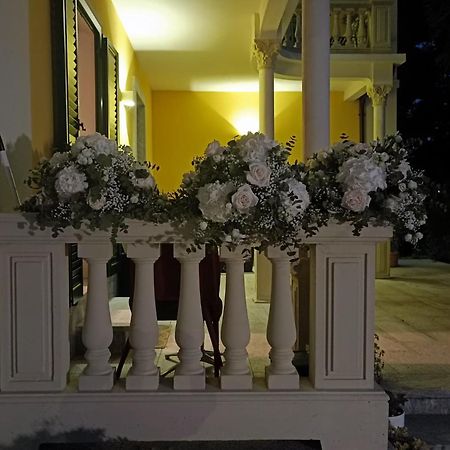B&B Villa Preziosa Lago Maggiore Lesa Eksteriør bilde