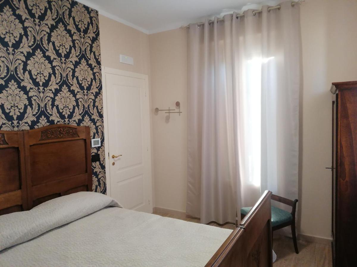 B&B Villa Preziosa Lago Maggiore Lesa Eksteriør bilde