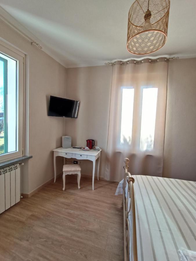 B&B Villa Preziosa Lago Maggiore Lesa Eksteriør bilde