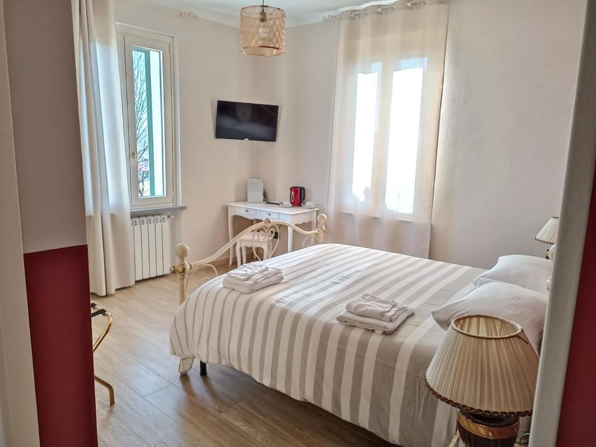 B&B Villa Preziosa Lago Maggiore Lesa Eksteriør bilde