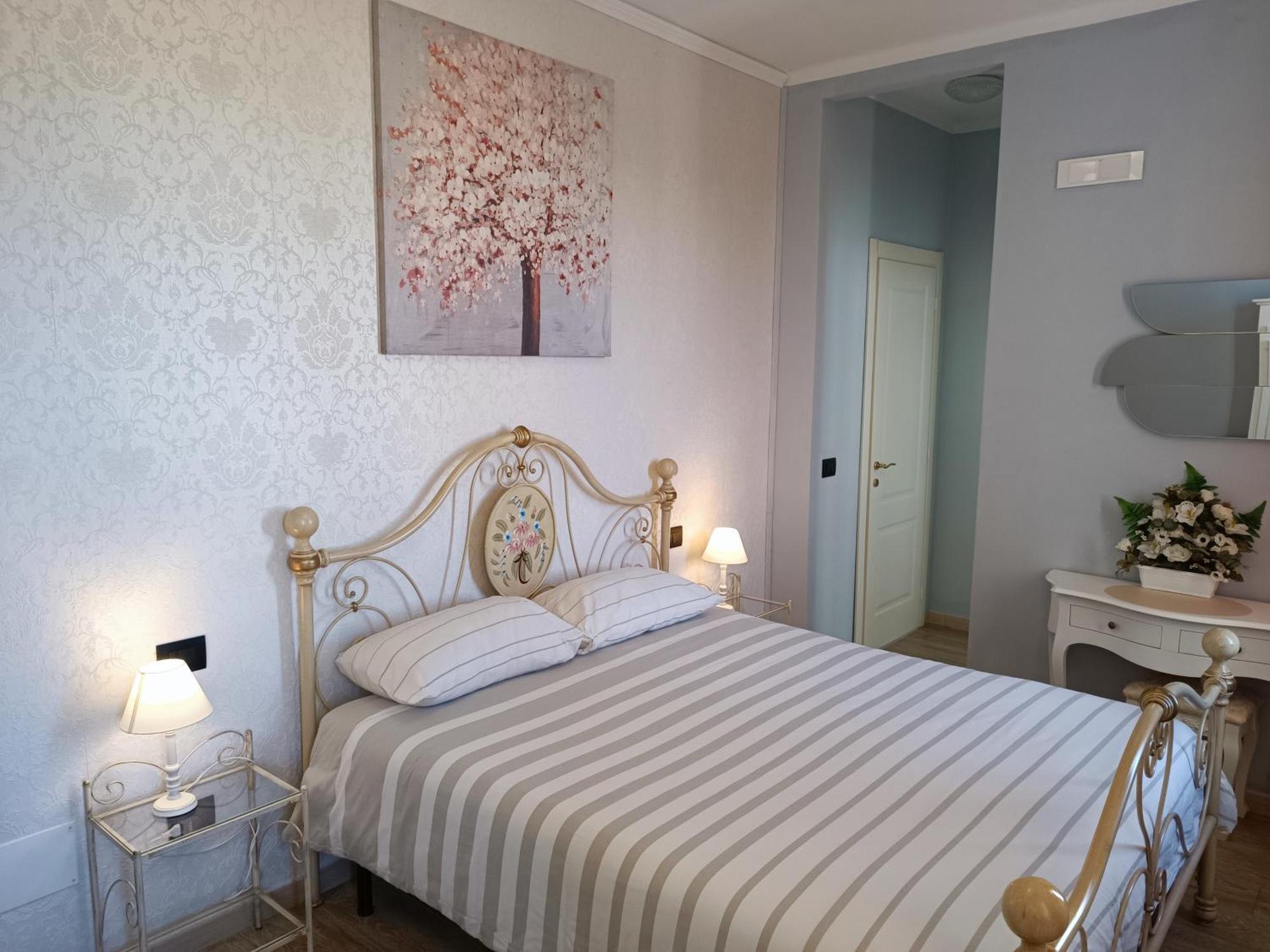 B&B Villa Preziosa Lago Maggiore Lesa Eksteriør bilde